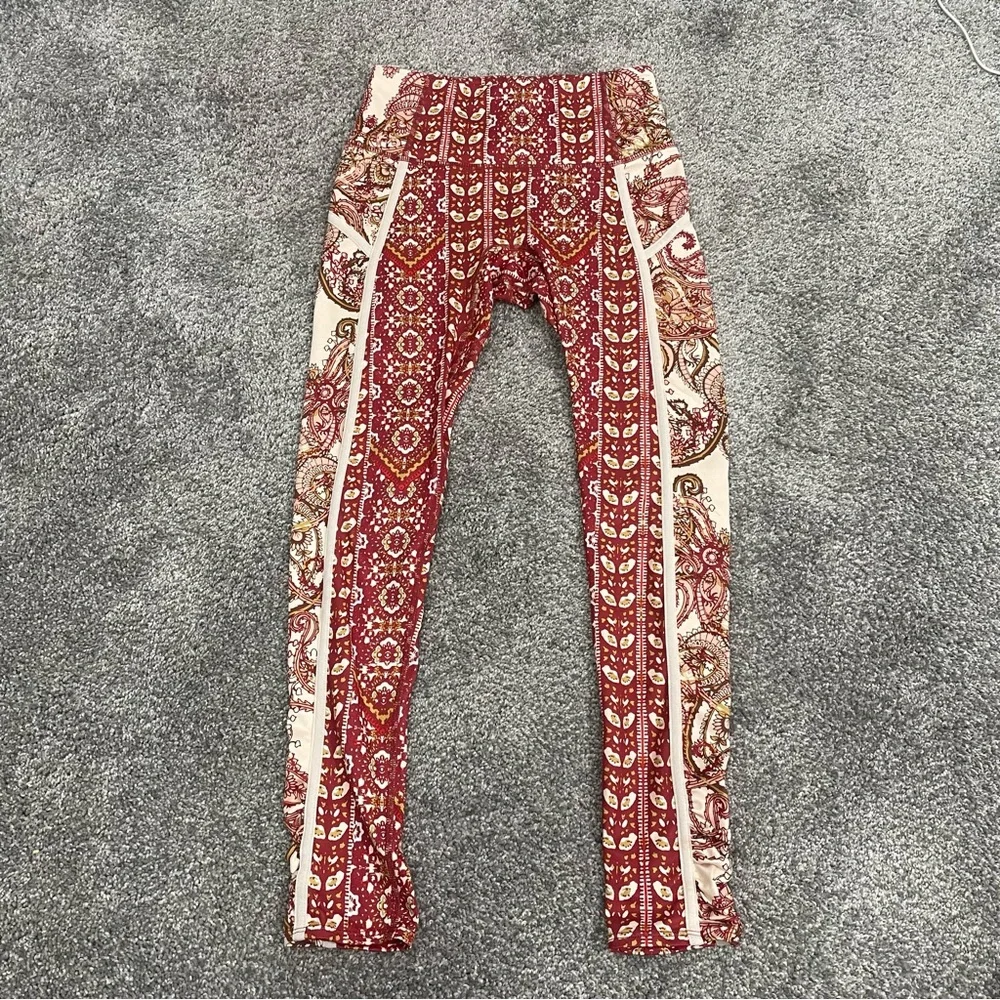 Free People Movement You’re A Peach Leggings - Picture 3 of 12